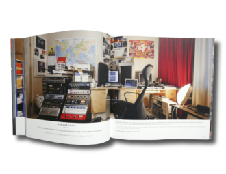 Bänditiloja – Band Spaces by Jussi Tiainen and Timo Tyynismaa