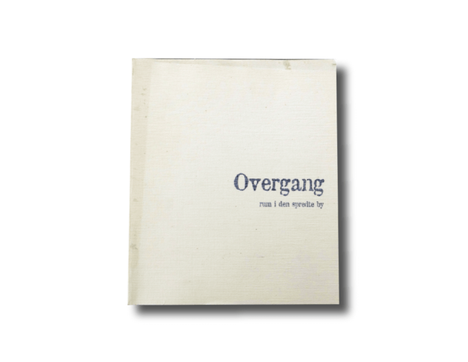 Overgang : rum i den spredte by