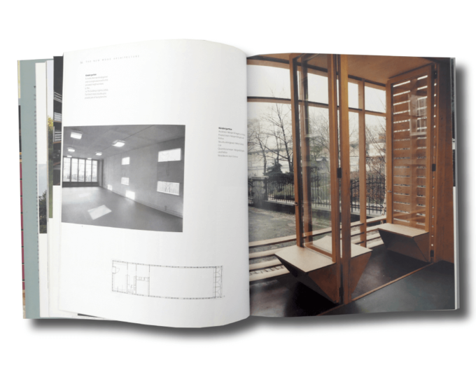 The New Wood Architecture by Naomi Stungo (Laurence King, 1998)