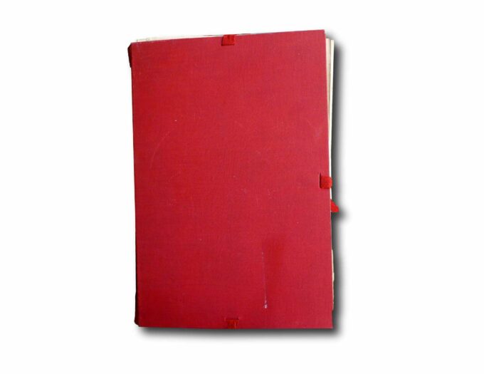 Front cover of the binder containing 125 folios of Antoine Raguenet's Matériaux et Documents