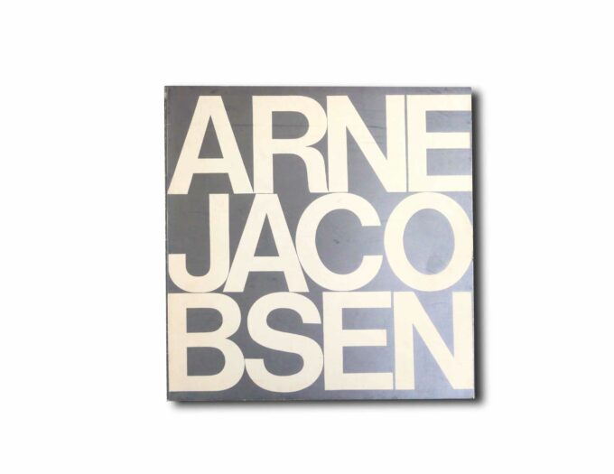 Arne-Jacobsen-MFAluettelo-kansi Image showing the book Arne Jacobsen