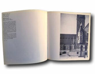 Photo showing a sample spread of the book Finland 1900: Schilderkunst – Arhitectuur – Kunstnijverheid