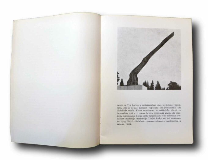 Photo showing a sample spread of the book Alvar Aalto: Suomussalmen taistelujen muistomerkki