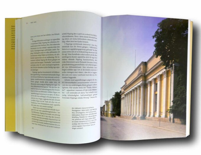 Photo showing a sample spread of the book Kunskapens rike