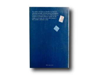 Photo showing a sample spread of the book Architektur im AufBruch