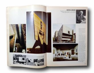 Photo showing a sample spread of the book Modern Architecture / America