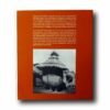 Photo showing a sample spread of the book Architecture sans architectes