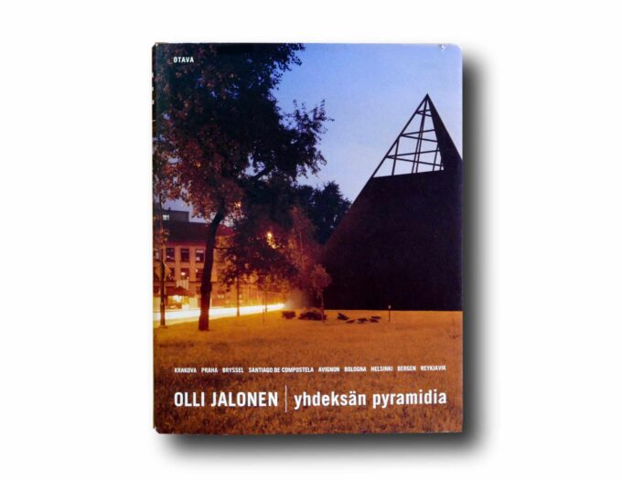 Olli-Jalonen-Yhdeksan-pyramidia-kansi Photo showing the book Yhdeksän pyramidia