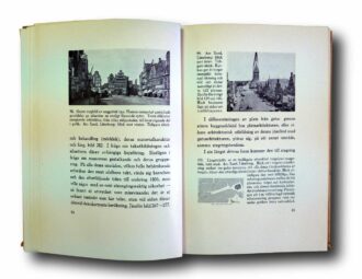 Photo showing a sample spread of the book Staden som konstverk
