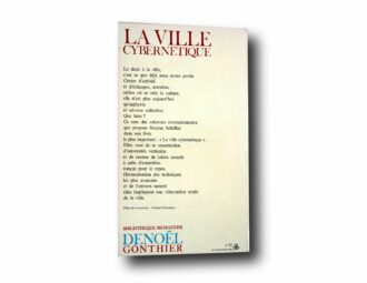 Photo showing a sample spread of the book La Ville Cybernétique