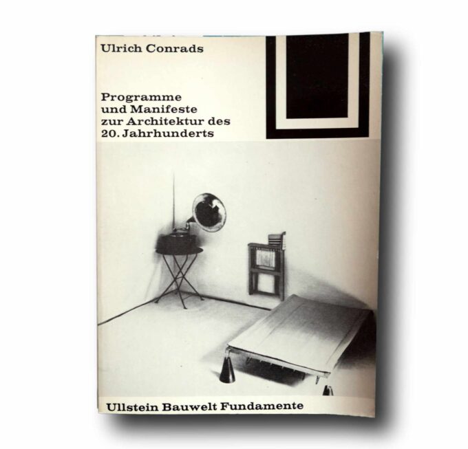 Bauwelt-Fundamente-1-kansi Photo showing the book