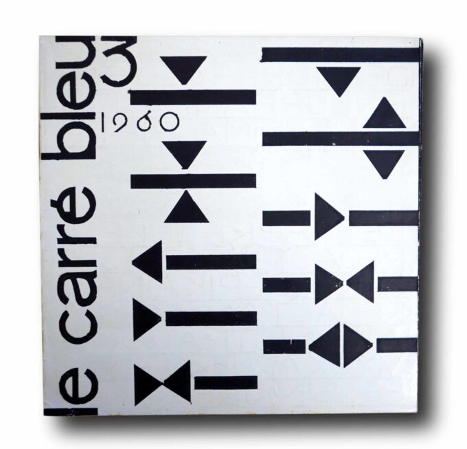 Le-Carre-Bleu-3-1960-kansi Photo showing the book
